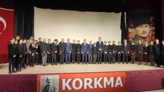 Bandırma’da İ̇stiklal Marşı’nın Kabulü Ve Mehmet Akif Ersoy’u Anma Günü Programı Düzenlendi