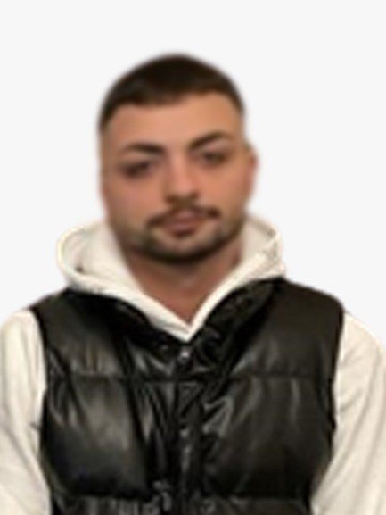 Beyoğlu Polisinden Silah Operasyonu: Otopark Ofisinde Onlarca Silah Ele Geçirildi
