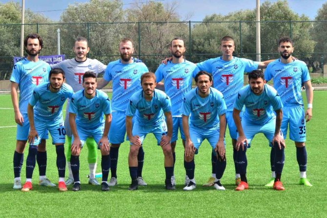 Yunusemre Belediyespor Liderliğini Sürdürdü