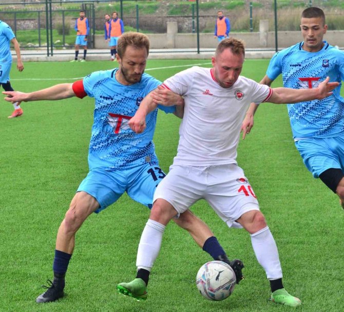 Yunusemre Belediyespor Liderliğini Sürdürdü