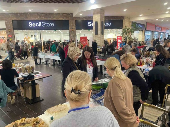 Highway Outlet Avm’de Alkışlanacak Birlik Beraberlik Örneği