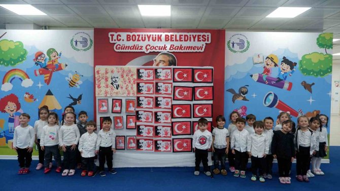 Bozüyük Belediyesi Gündüz Çocuk Oyun Ve Bakımevi’nin Minik Öğrencileri İ̇stiklal Marşını Okudular