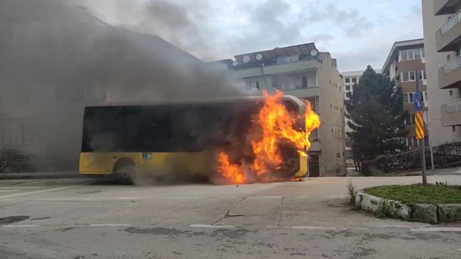 Bursa’da Seyir Halindeki Halk Otobüsü Alev Alev Böyle Yandı