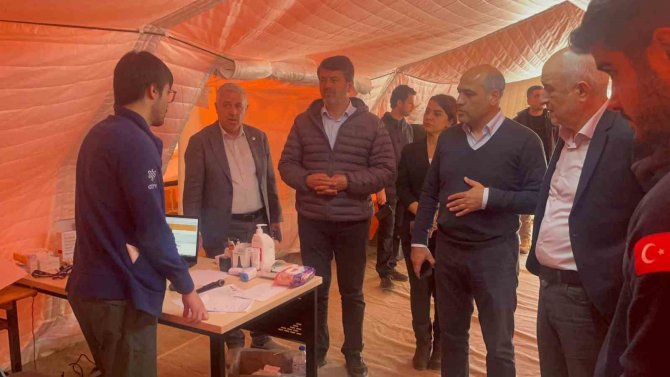 Milletvekili Tutdere: “Adıyaman’daki Çadırlarda Hijyen Sorunu Baş Gösteriyor”