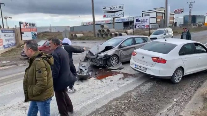 Tekirdağ’daki Zincirleme Kaza Kamerada