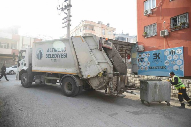 Altındağ Belediyesi’nden Deprem Bölgesine Temizlik Desteği