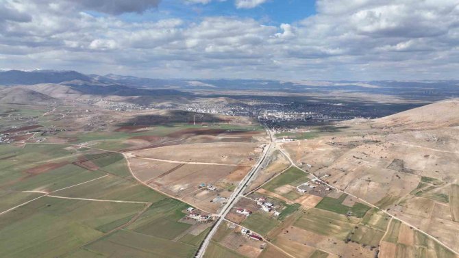 Afşin’de Toki̇ Temelleri Hızla Atılıyor, Son Durum Dron İle Görüntülendi