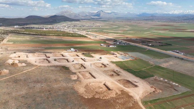 Afşin’de Toki̇ Temelleri Hızla Atılıyor, Son Durum Dron İle Görüntülendi