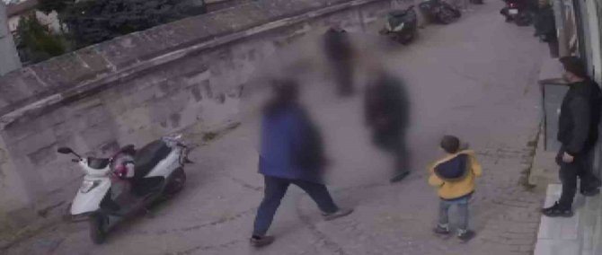 Edirne’de Çocukların Gözü Önünde Bir Kişiyi Yaralayan Zanlı Tutuklandı