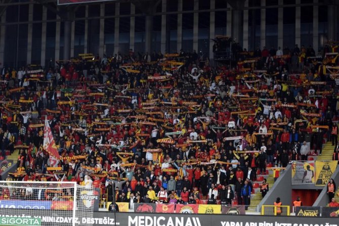 Göztepe, İ̇zmir Serüvenini Kayıpsız Tamamladı