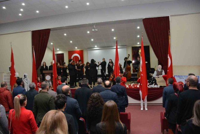 Öğrenciler Kazandıkları Para Ödülünü Depremzedelere Bağışladı