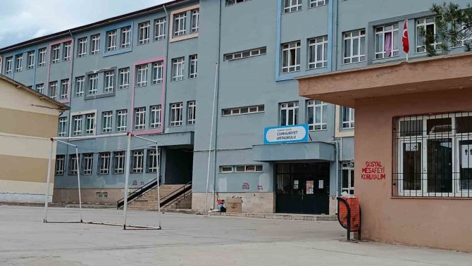 Deprem Bölgesi İ̇slahiye’de Eğitim Başlamadı