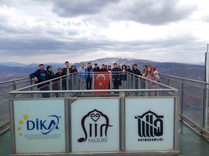 Siirt’te Ağırlanan Depremzedeler Kentin Tarihi Ve Kültürel Yerlerini Gezdi