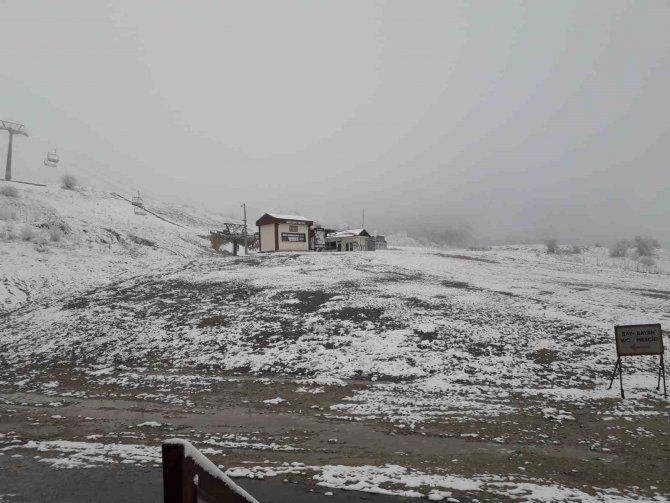 Karabük’ün Yüksek Kesimleri Beyaz Örtüyle Kaplandı