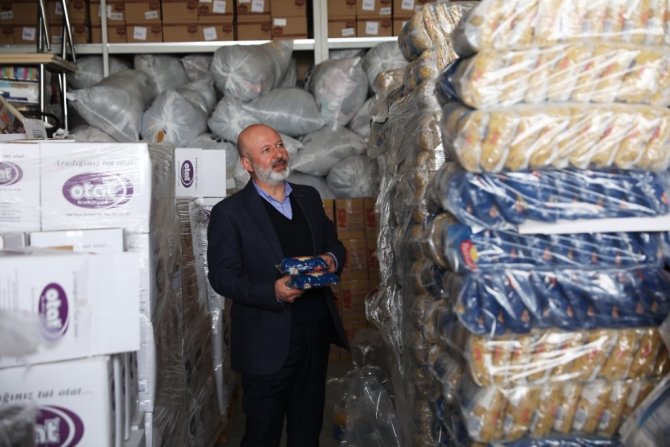 Kocasinan’da Çalınmadık Kapı, Girilmedik Gönül Kalmıyor