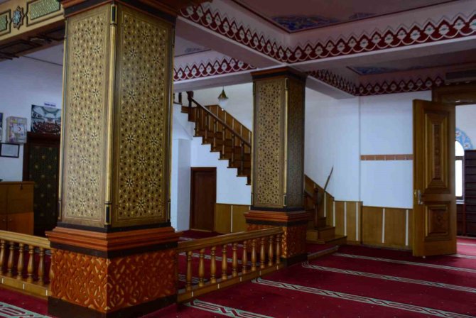 Unutulmaya Yüz Tutan Sanat Dünyada İlk Kez Bir Camide Uygulandı