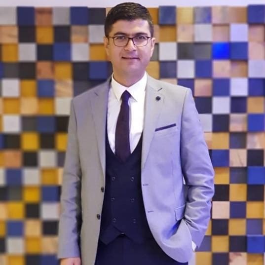 Kütahya İ̇l Müdürlüğü Görevinden İstifa Edip Uşak Ak Parti’den Aday Adayı Oldu