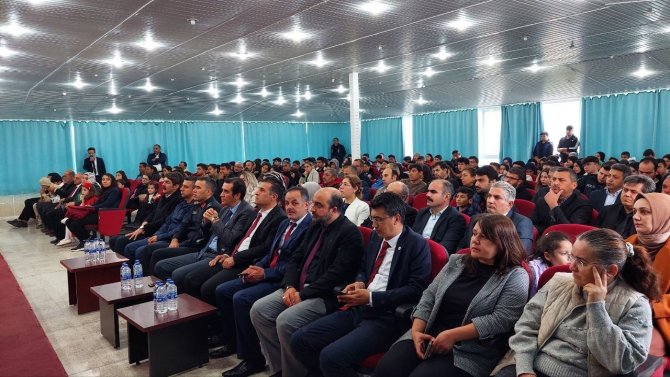 Bozyazı’da İ̇stiklal Marşının Kabulü Kutlandı