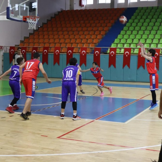 Elazığ’da Basketbol Yıldızlar İ̇l Şampiyonası Başladı