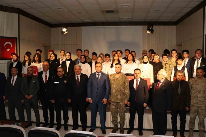 Oltu Fen Lisesinden 12 Mart Programı