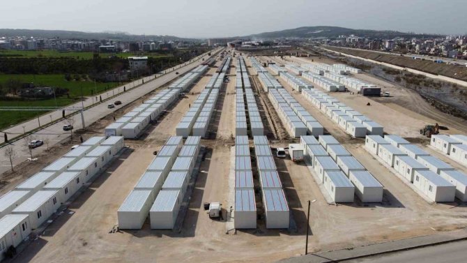 Osmaniye’de Aileler Konteyner Kente Yerleşmeye Başladı