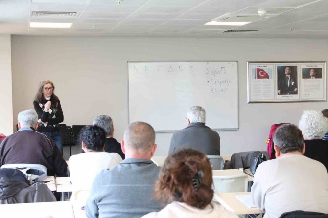 Selçuk Belediyesinin Yabancı Dil Kurslarına Yoğun İlgi