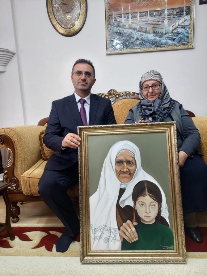Raci Alkır Güzel Sanatlar Lisesi’nden Nene Hatun’a Büyük Vefa