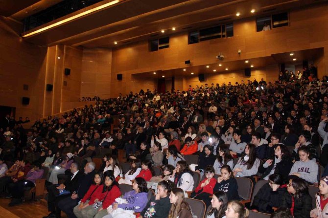 Sinop’ta İ̇stiklal Marşı’nın 102. Yıldönümü Kutlandı