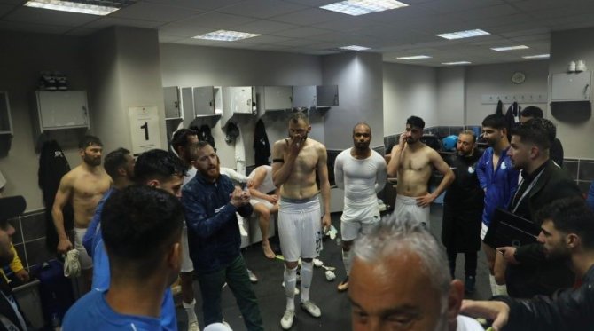 Erzurumspor Fk Denizli’de Aldığı 3 Puanı 12 Mart Düşman İşgalinden Kurtuluş Yıl Dönümüne Hediye Etti