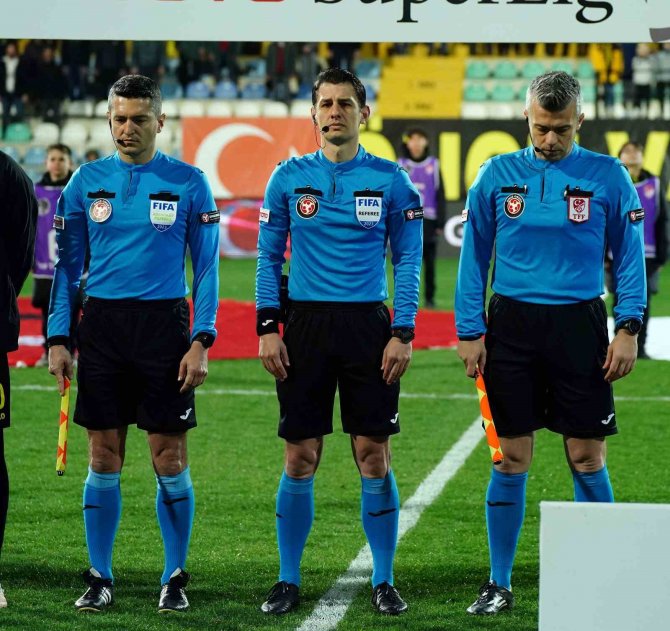 Spor Toto Süper Lig: İ̇stanbulspor: 1 - Dg Sivasspor: 0 (Maç Devam Ediyor)