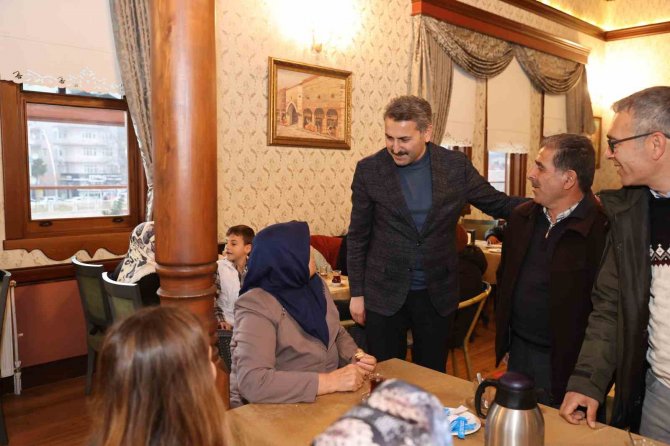 Başkan Eroğlu: "Bir Evlat, Bir Kardeş, Bir Ağabey Olarak Her Zaman Emrinize Hazırım"