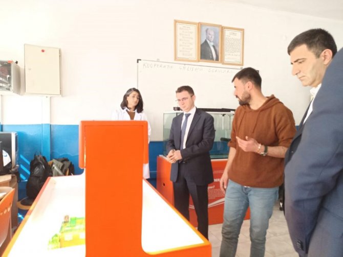 Van’da Projeler Sergilendi