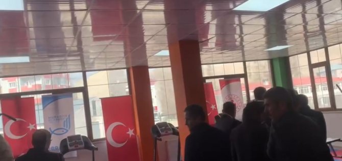 Muradiye’de Spor Salonu Açıldı