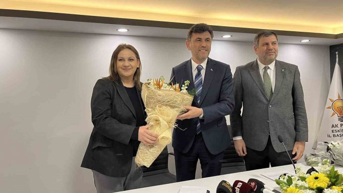 Yeni İ̇l Başkanı Süleyman Reyhan Görevine Başladı