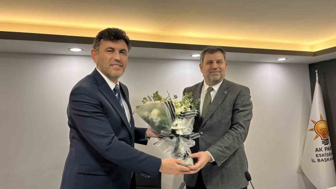 Yeni İ̇l Başkanı Süleyman Reyhan Görevine Başladı