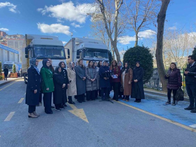 Ak Parti Kadın Kolları Başkanlığı’ndan Deprem Bölgelerine 2 Tırlık İnsani Yardım