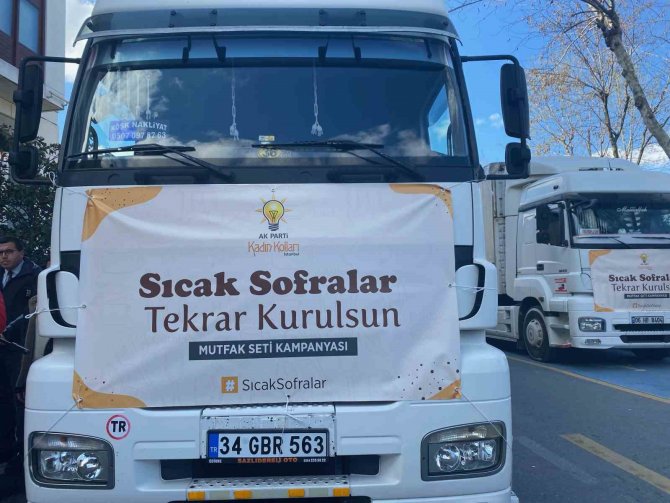 Ak Parti Kadın Kolları Başkanlığı’ndan Deprem Bölgelerine 2 Tırlık İnsani Yardım