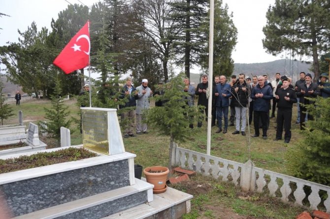 Ankara’daki Bombalı Saldırıda Şehit Olan Mehmet Emre Çakar Domaniç’te Anıldı