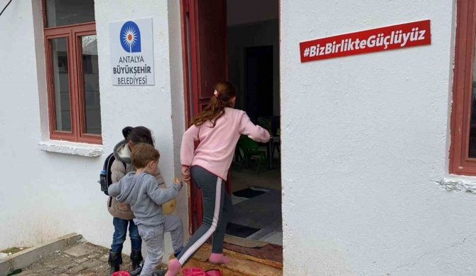 Antalya Büyükşehir Belediyesi İ̇slahiye’de Kreş Açtı