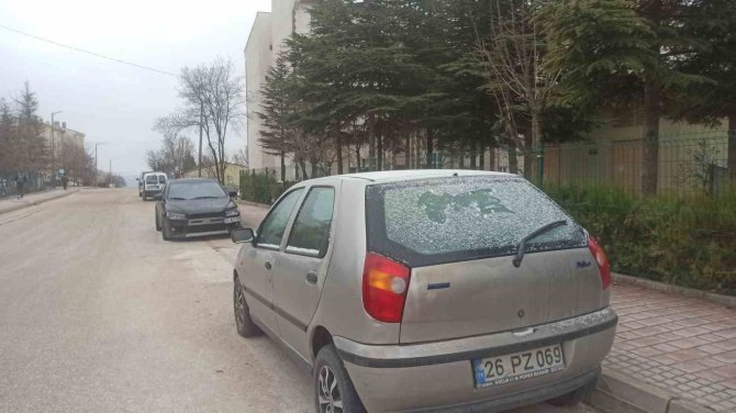 Yüksek Kesimlere Kar Yağdı