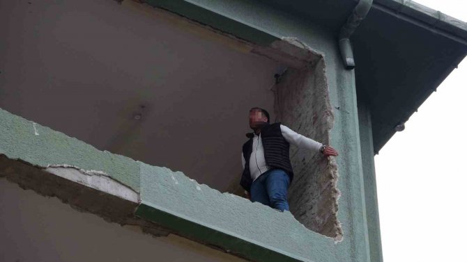 3 Saatlik Müzakere Eşi Ve Bebeği Gelince Son Buldu