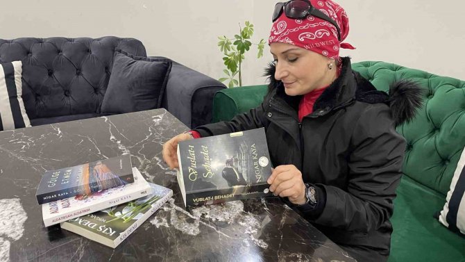 Şehit Eşinden Depremzedeler İçin Duygulandıran Bağış: Eşinin Hayatını Anlattığı Kitabın Gelirini Depremzedelere Bağışlayacak
