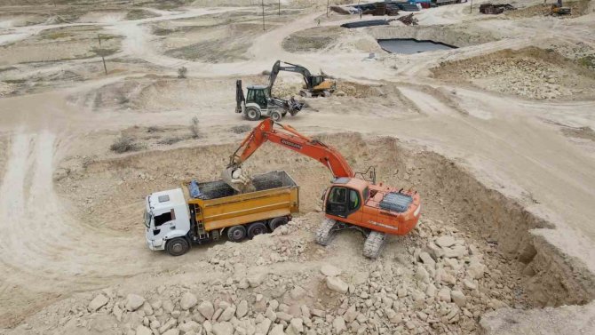 Şanlıurfa’nın Birecik Ve Eyyübiye İlçelerinde Kalıcı Konutların İnşasına Başlandı