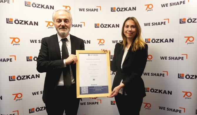 Ck Enerji Akdeniz Elektrik Aracılığıyla Bir Firmaya Daha Yeşil Enerji Sertifikası