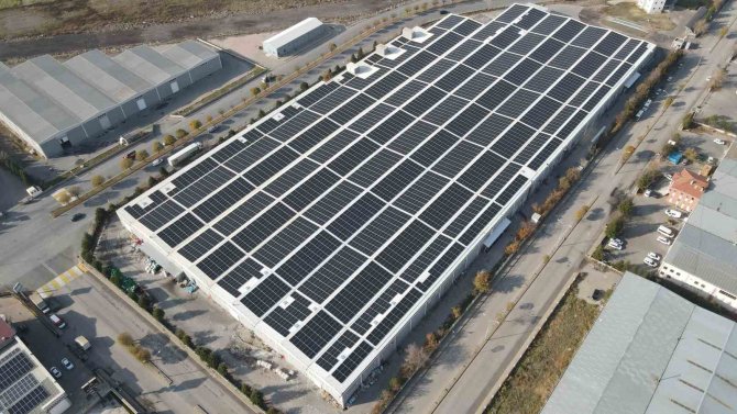 Cw Enerji İle Fabrikalar Enerjilerini Güneşten Alıyor