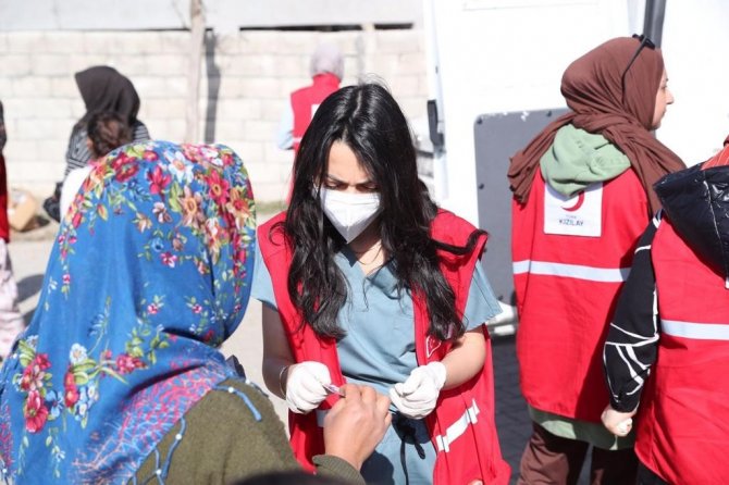 Tıp Bayramı’nda Kızılay Hekimleri Afet Bölgesinde