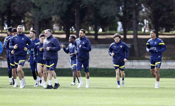 Fenerbahçe, Sevilla Maçı Hazırlıklarını Sürdürdü
