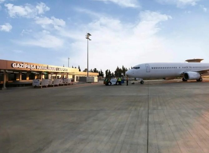 Gazipaşa Havalimanını 2 Ayda 72 Bin 291 Yolcu Kullandı