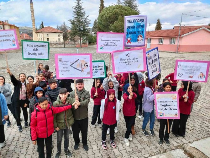 Gediz Gölcük Ortaokulunda ’Harezmi Eğitim Modeli’ Uygulaması