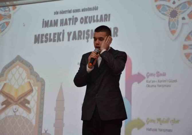 İ̇mam Hatip Okulları “Mesleki Yarışmalarında” Dereceye Giren Öğrenciler Ödüllerini Aldı